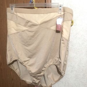 Cacique Lane Bryant Shaping Brief NWT 3X 26/28